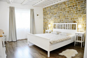 R Cottage Jacuzzival, Balatonfenyves